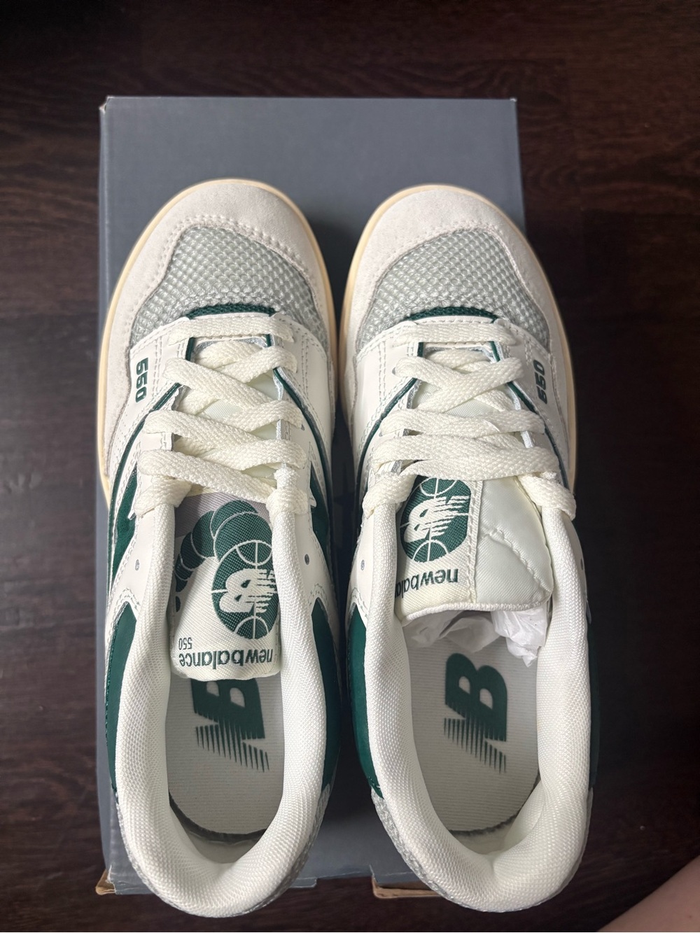 New Balance Kids 550 Low-Top Sneakers in White & Green